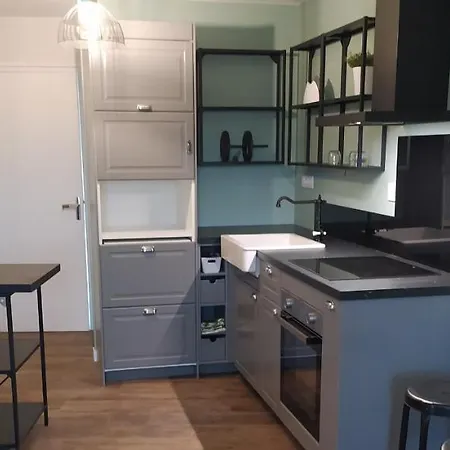 De La Place De L'eglise Lejlighed Sainte-Mère-Église